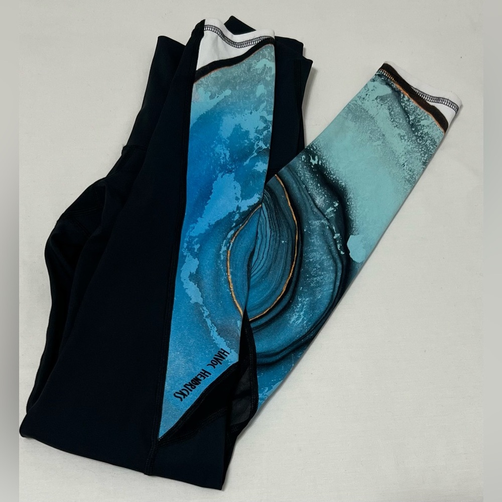 YOGAVATED Athletics x Hawk Hendrix “Agate” Leggings – Size Small